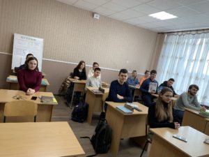 Студенти запросили друзів зі школи на День відкритих дверей ХНУРЕ