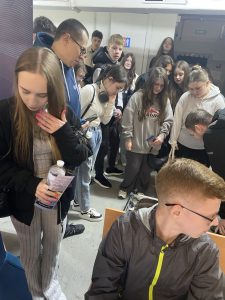 Популяризуємо науку серед підлітків. Допомагаємо їм пізнавати себе та світ навколо через науку! (ЦСР 4)