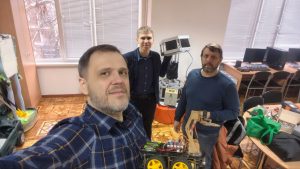 Лабораторія та гурток з робототехніки працює! Лабораторія та гурток з робототехніки працює!