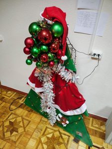 Гурток з Робототехніки продовжує працювати! Гурток з Робототехніки продовжує працювати!