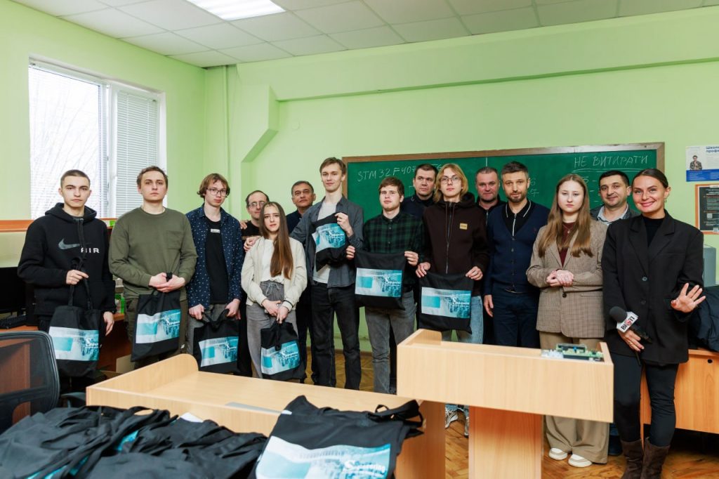 The ACITS faculty team participated in the Smart Industry Hackathon