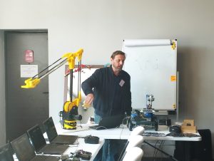 Викладачі кафедри КІТАРБІ відвідали Центр надання соціальних послуг Роганської селищної ради Викладачі кафедри КІТАРБІ відвідали Центр надання соціальних послуг Роганської селищної ради